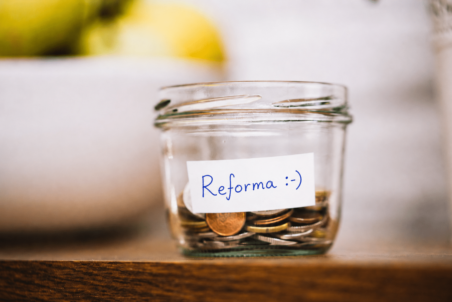 Frasco de poupança para a reforma